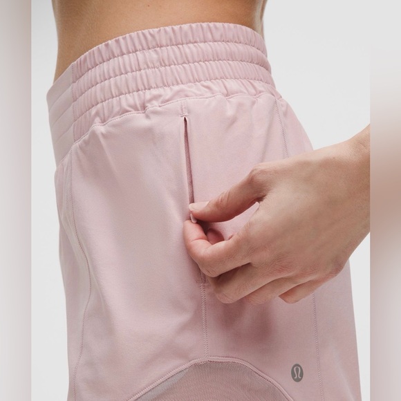Lululemon Hottie Hit High Rise 4” Short in Pink Haze - Picture 5 of 15